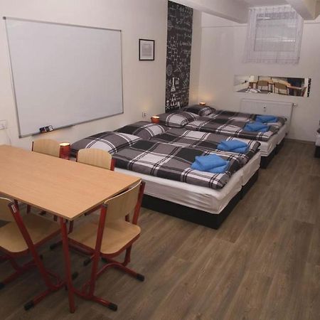 School Apartment - Your Unique Place In Prague By Metro Vysehrad Экстерьер фото