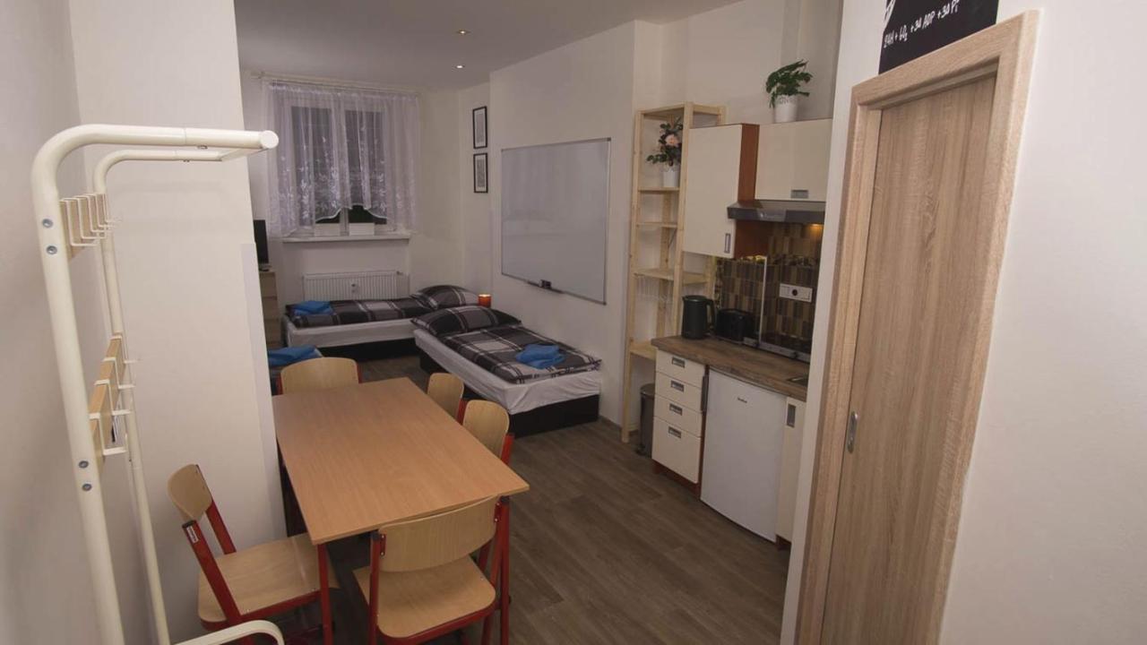 School Apartment - Your Unique Place In Prague By Metro Vysehrad Экстерьер фото