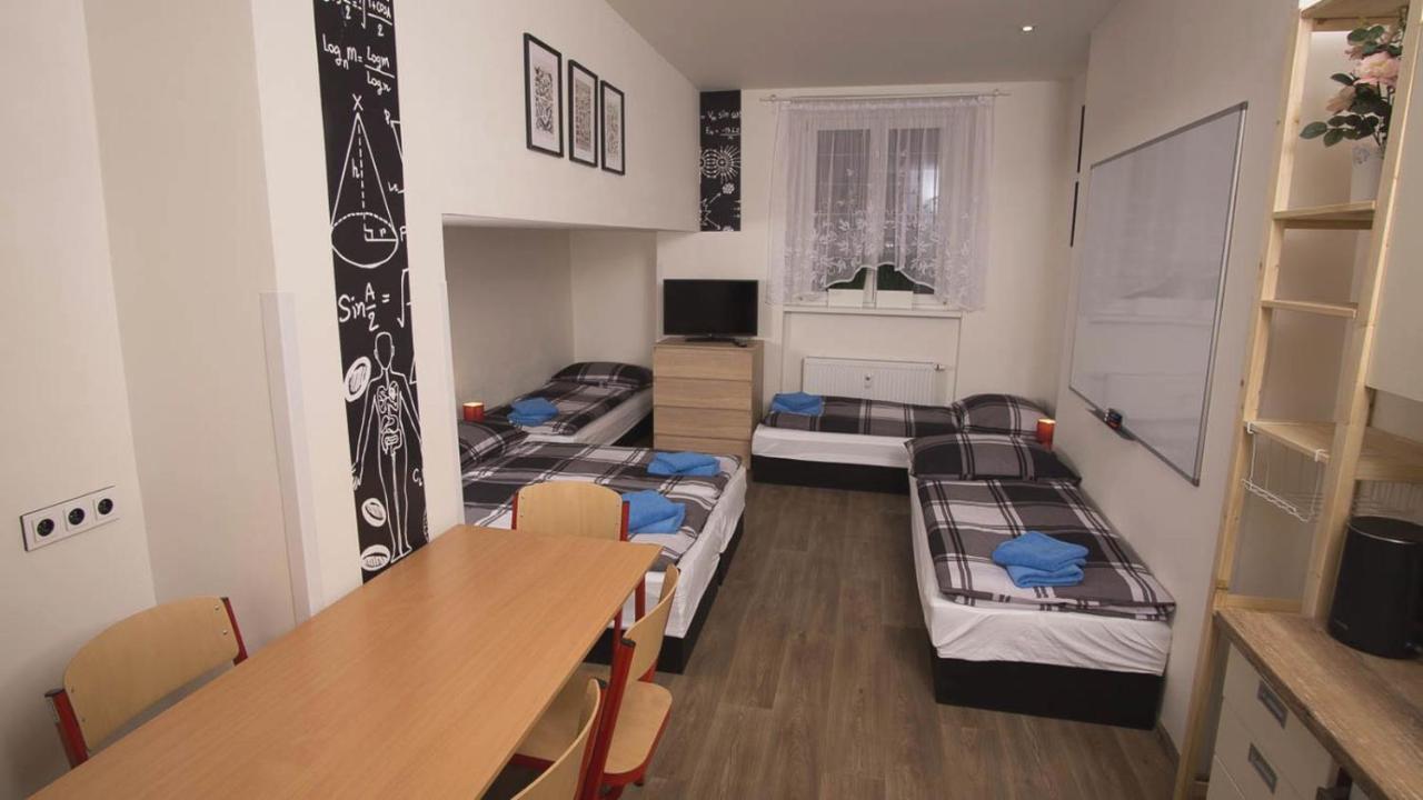 School Apartment - Your Unique Place In Prague By Metro Vysehrad Экстерьер фото